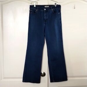Levi's 512 perfectly slimming denim jeans, 28" inseam straight leg, size 14